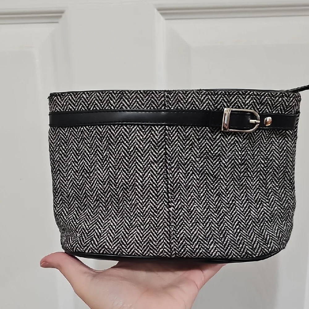 Yankee Candle Black and White Textured Bag